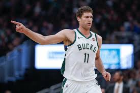Lopez started for the milwaukee bucks as they. Bucks Film Room The Brook Lopez Trot Brew Hoop