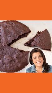 Trendyol Com Evdekal On Instagram Kakaolu Tava Keki Tadina Doyamayacaksin In 2020 Desserts Food Brownie