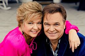 Sheri Easter's Instagram, Twitter & Facebook