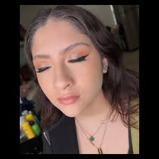 JENNY POSADA（@jennyposadabeauty）的照片· 2024年5月29日