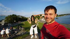 Βενιζέλος και πτήση για βαρσοβία. Happy Traveller Sthn Polwnia Deltio Typoy Happy Traveller
