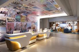 Dunyanin butun kizilderilileri yenilir, spartakus kaybeder, gun batarken sararir, kuslar doner, sadri alisik denilen hergele, her filminde aglardi. The 5 Best Orange Hot Tub Suite Hotels Of 2021 With Prices Tripadvisor