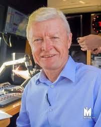 Principal Gavin Langley & his team taking care of us @tygervalleycollege  this morning #BestMornings #METROFMBackToSchoolTour