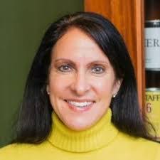 Dani Brennan's Instagram, Twitter & Facebook