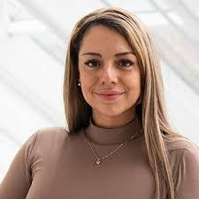 Ivy Mckee's Instagram, Twitter & Facebook