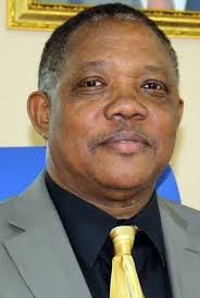 Heriberto Morrison pondrá hoy libro en circulación