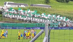 ʁaˈpiːt ˈviːn), commonly known as rapid vienna, is an austrian football club playing in the country's capital city of vienna. Sk Rapid Wien Fans Fordern Holt Endlich Echte Titel