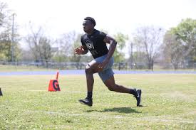 Nakobe rashod dean (born december 13, 2000) is an american football linebacker for the georgia bulldogs. Will 5 Star Recruit Nakobe Dean Leave Mississippi Red Cup Rebellion
