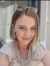 Kristin Hupp's Instagram, Twitter & Facebook