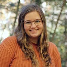 Courtney Cathcart's Instagram, Twitter & Facebook