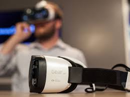 The description of gear vr cardboard app. Samsung Is Keeping The Gear Vr In Stasis And That Might Be Fine The Verge