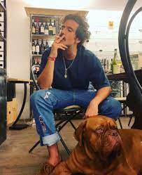 Tommaso paradiso (roma, 25 giugno 1983) è un cantautore, compositore e musicista italiano, noto per essere stato il frontman dei thegiornalisti. Tommaso Paradiso E Carolina Sansoni Retroscena Sulla Coppia Un Segreto Che