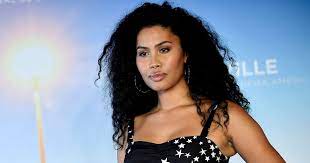 Leyna bloom is a force to be reckoned with. Umjkttrb E4b M