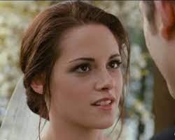 Beauty Breakdowns Expert Advice Makeup News Movie Makeup How To This Site Has It All Twilight Wedding Breaking Dawn Wedding Dress Wedding Hairstyles