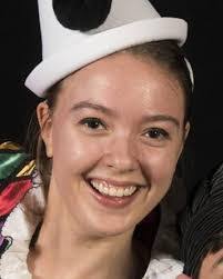 Isabelle Stark's Instagram, Twitter & Facebook