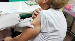 Este jueves, en la ciudad de buenos aires comienza la campaña de vacunación antigripal para el invierno. Pami Comenzo La Vacunacion Antigripal Cronograma Segun La Terminacion Del Dni Radio Mitre