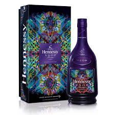 There is the master blenders selections #2, hennessy vsop, hennessy xo, richard hennessy and hennessy paradis. Hennessy Vsop Privilege Cognac Collection 7 2016 Edition By Carnovsky Buy Limited Edition On Cognac Expert Com