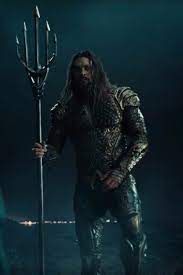 These Photos Of Jason Momoa As Aquaman Prove That He S The Perfect Casting Choice Jason Momoa Aquaman Jason Momoa Aquaman