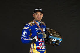 Here's how bartosz zmarzlik got back on top of the #speedwaygp world championship with victory in prague! We Support Maszonski Logistic Gmbh