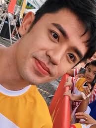 Replying to @mlbb_mage21 He is so gwapoooo always. @David Licauco @Bar...