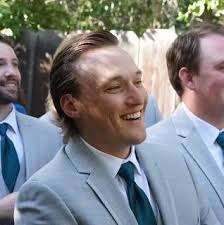 Lindsay Trayford and Jackson Trapin's Wedding Website