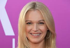 Kevin Can Wait' Decided to Kill off the Wife Because They Were "Literally  out of Ideas"