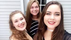 Can anyone clear this up and put my sister in a nice r pair of pants? Thank  you