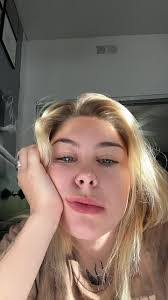 Caitlin Harding's Instagram, Twitter & Facebook