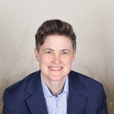 Kitty Harding's Instagram, Twitter & Facebook