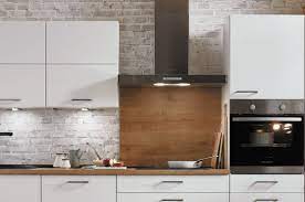 Enduisez votre plan de travail d'une couche de primaire d'adhérence appliquez ensuite une première couche de béton ciré Plan De Travail Nobilia En Beton Gris Ardoise 354 Et Chene Provence 19 Top Shelf De