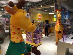 We find 1 toys r us locations in everett (wa). Toys R Us Reopens In N J Here S A First Look Inside The Paramus Store Nj Com