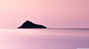 Hd wallpapers and background images. Las Dos Reinas Es Una Cinta Biografica Aesthetic Wallpaper Pink Desktop