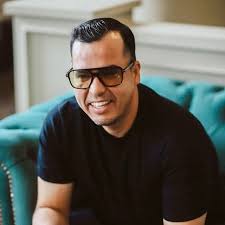 Lázaro Casas (@lazarocasas) • Threads, Say more