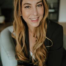 Mari Moline, Realtor