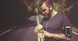 Cette fréquence cardiaque (aussi notée fc), est mesurée grâce aux deux électrodes du motion s : Comment Calculer Sa Frequence Cardiaque Maximum Et Gerer Son Cardio