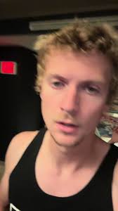 605k USD invested to attempt to bring in less than 2k a month. There i...