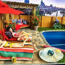 Doll Swimming Pool Girls Hanging Poolside 1 12 Scale Doll Scene Swimming Pools Globe Decor Miniature Dolls