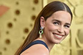 Emilia clarke poses nude in steamy photoshoot. Emilia Clarke Lists Venice Los Angeles Home For Sale For 4 995m Observer