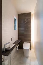 totate housing l washroom 間接照明で落ち着いた空間のトイレ トータテ 新築 注文住宅 家 広島 トイレ トイレ 壁紙 間接照明 トイレ壁紙 モダン トイレ トイレのデザイン リフォーム バスルーム
