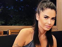 A urmat colegiul național i. Oana ZÄƒvoranu Nou Atac La Adresa Bombelor Sexy Din Romania NiÈ™te Pocnitori Cu O ChiflÄƒ In Stomac Star News Antenastars Ro