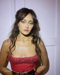 Ella Purnell Nude and Sexy Collection - Fappenist