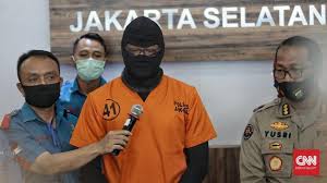 Tak peduli rakyat jelata, pejabat maupun publik figur, semuanya bisa terkena jeratan narkoba. Dwi Sasono Dan Artis Artis Terjerat Kasus Narkoba Tahun Ini