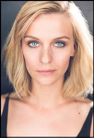 Beatriz Villa : fevereiro 2018