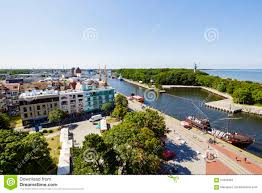 Artur lijewski o funkcjach portu morskiego w kołobrzegu foto: Panorama Miasto Kolobrzeg I Portowy Kanal Fotografia Editorial Obraz Zlozonej Z Cityscape Budynek 57855362
