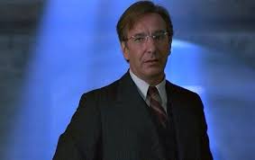 Po nieudanym powstaniu wielkanocnym w 1916 roku michael collins organizuje irlandzką armię republikańską i rozpoczyna wojnę z brytyjczykami okupującymi kraj od siedmiuset lat. American Rhetoric Movie Speech From Michael Collins De Valera And Collins Debate Irish Military Tactics