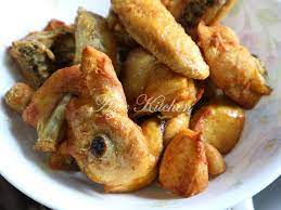 Tumis bawang besar & halia (hingga garing). Ayam Goreng Halia Yang Sedap Azie Kitchen