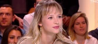 Premiers jours à l'hopital, ça ne marche pas! Angele Sa Compagne Marie Papillon Sort Du Silence Et Prend Sa Defense Mce Tv