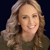 Dana Monahan's Instagram, Twitter & Facebook