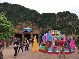 A wholesome family experience awaits you behind our the fun only begins when you take your first step into the unknown! Bercuti Di Lost World Of Tambun Perak Athirahassin