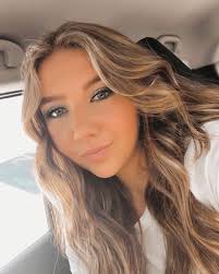 Happy 22nd birthday 🎂 my beautiful girl!!!!! I love you more that you can  ever imagine!!!! You amaze me at how mature and thoughtful you are. I love  you 💗💗💗💗